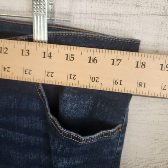 Chaps Daniella Curvy  fit Jeans Womens Size 14 Wide Leg denim jeans - Picture 4 of 8